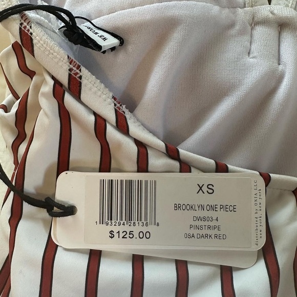 WE WORE WHAT Brooklyn One-Piece Swimsuit - Picture 4 of 4